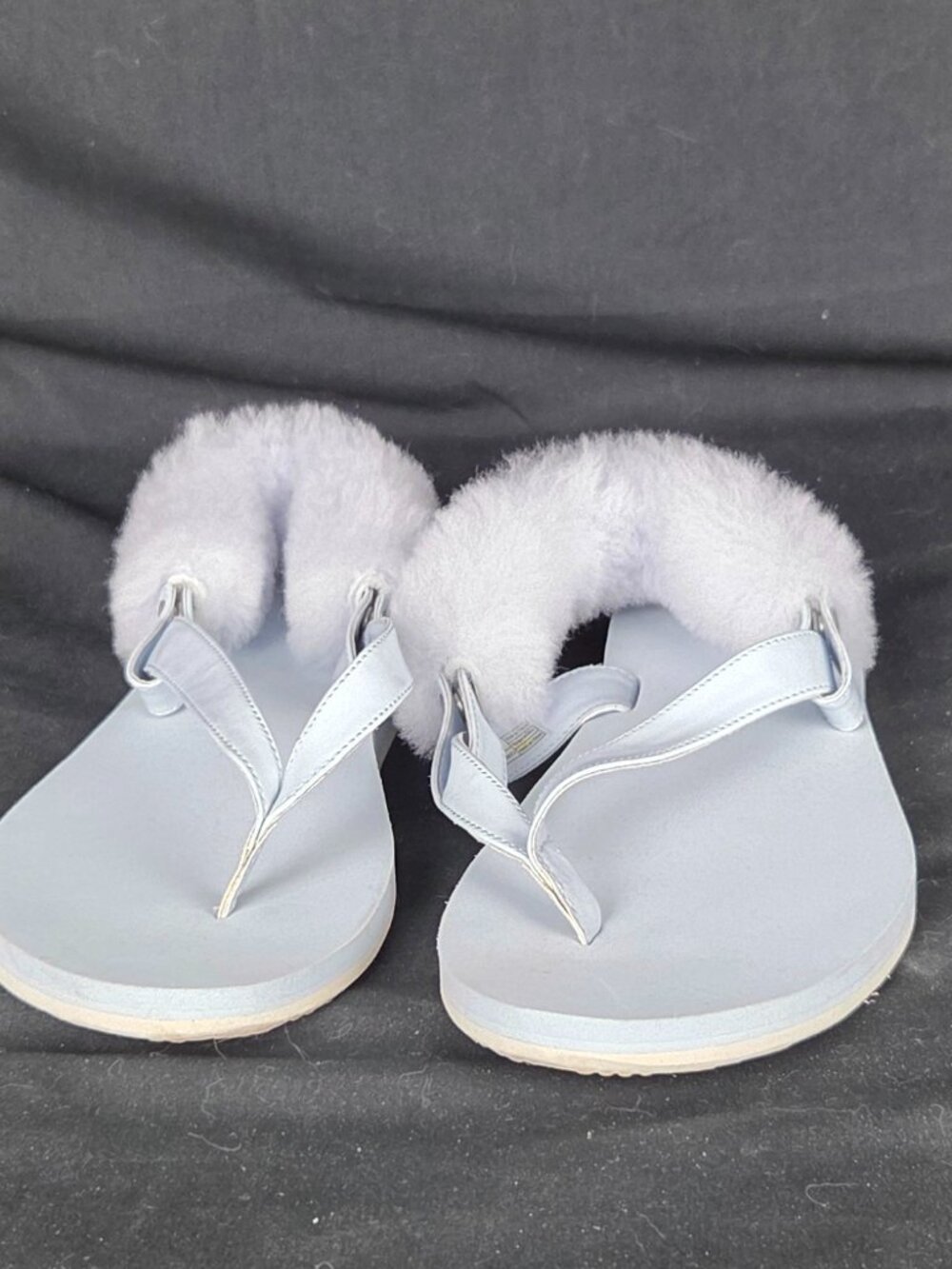 UGG LAALAA Light Blue Sandals‎ Size 8 Flip Flops